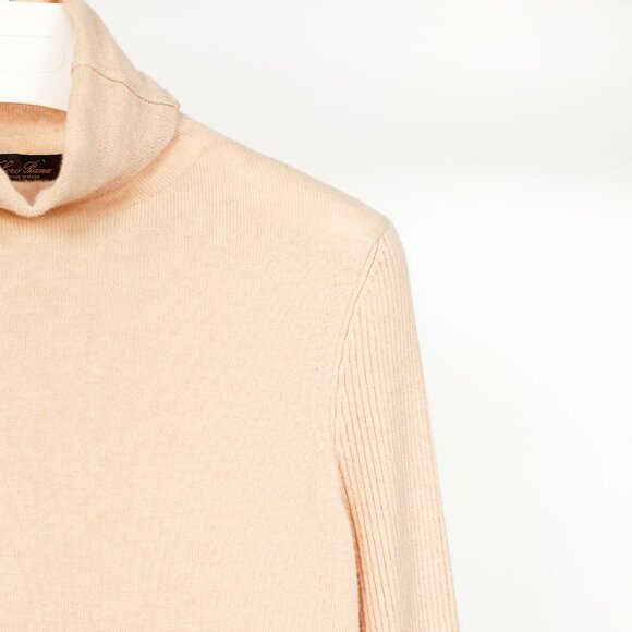 Loro Piana Cream Cashmere Turtleneck Sweater - Picture 5 of 9